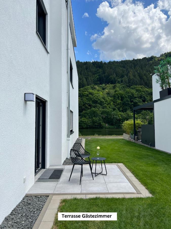 "Auslese 54" -Direkt Am Moselufer- Gaestezimmer & Ferienwohnung Трабен-Трарбах Екстер'єр фото