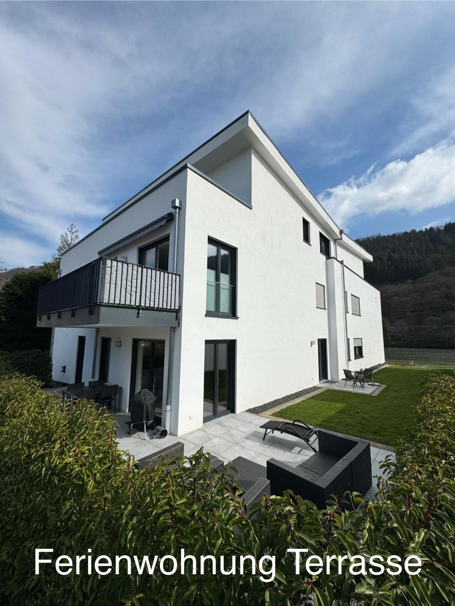 "Auslese 54" -Direkt Am Moselufer- Gaestezimmer & Ferienwohnung Трабен-Трарбах Екстер'єр фото